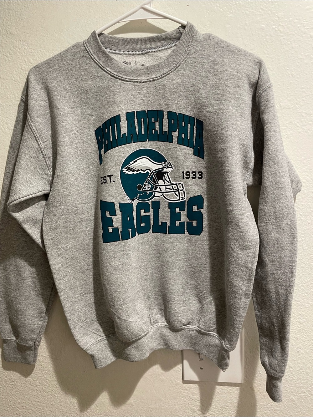 NFL Team Apparel Kids Philadelphia Eagles NFL Gray Crewneck Sweatshirt Size L